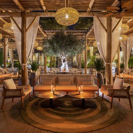 Sofitel Dubai Palm Apartments Bagian luar foto The interior of the restaurant
