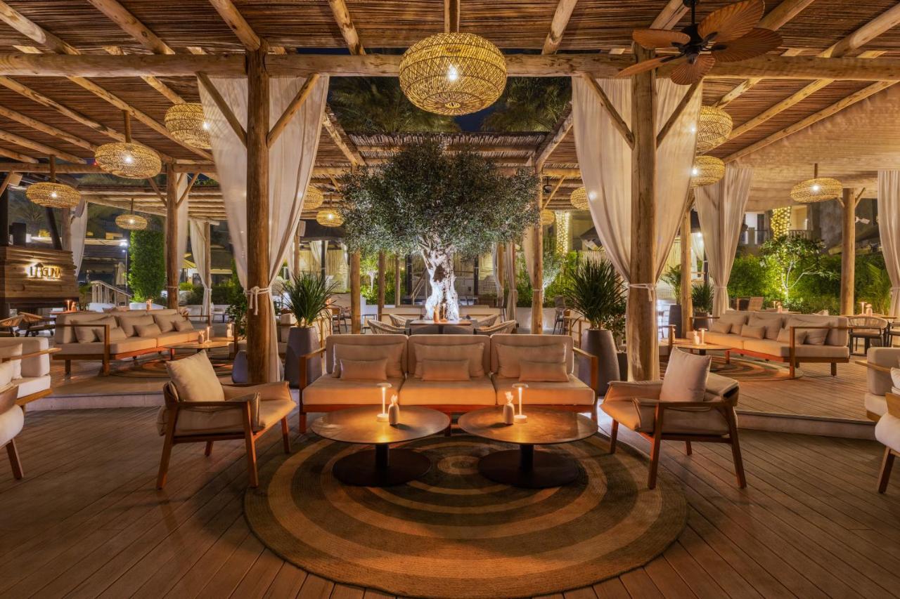 Sofitel Dubai Palm Apartments Bagian luar foto The interior of the restaurant